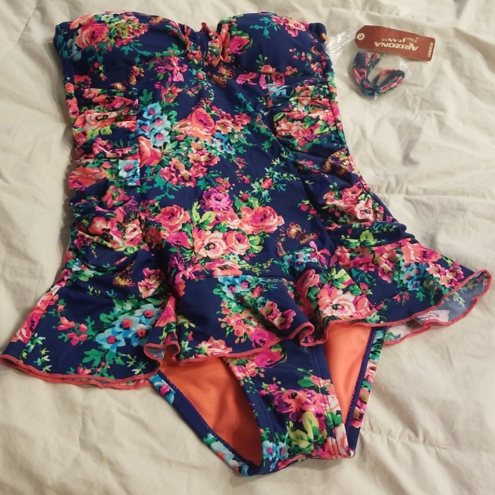 Arizona swimsuit small NEW!!! Super Cute And Brigjt Colors Nrw With Tags!